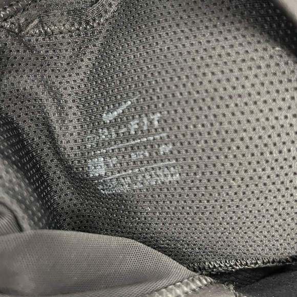 Nike Medium Support Fringe Sports Bra - Picture 6 of 8